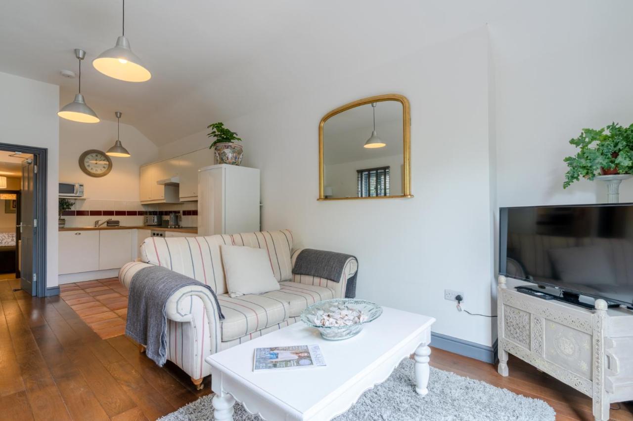 Buff Lodge Tackley Dış mekan fotoğraf